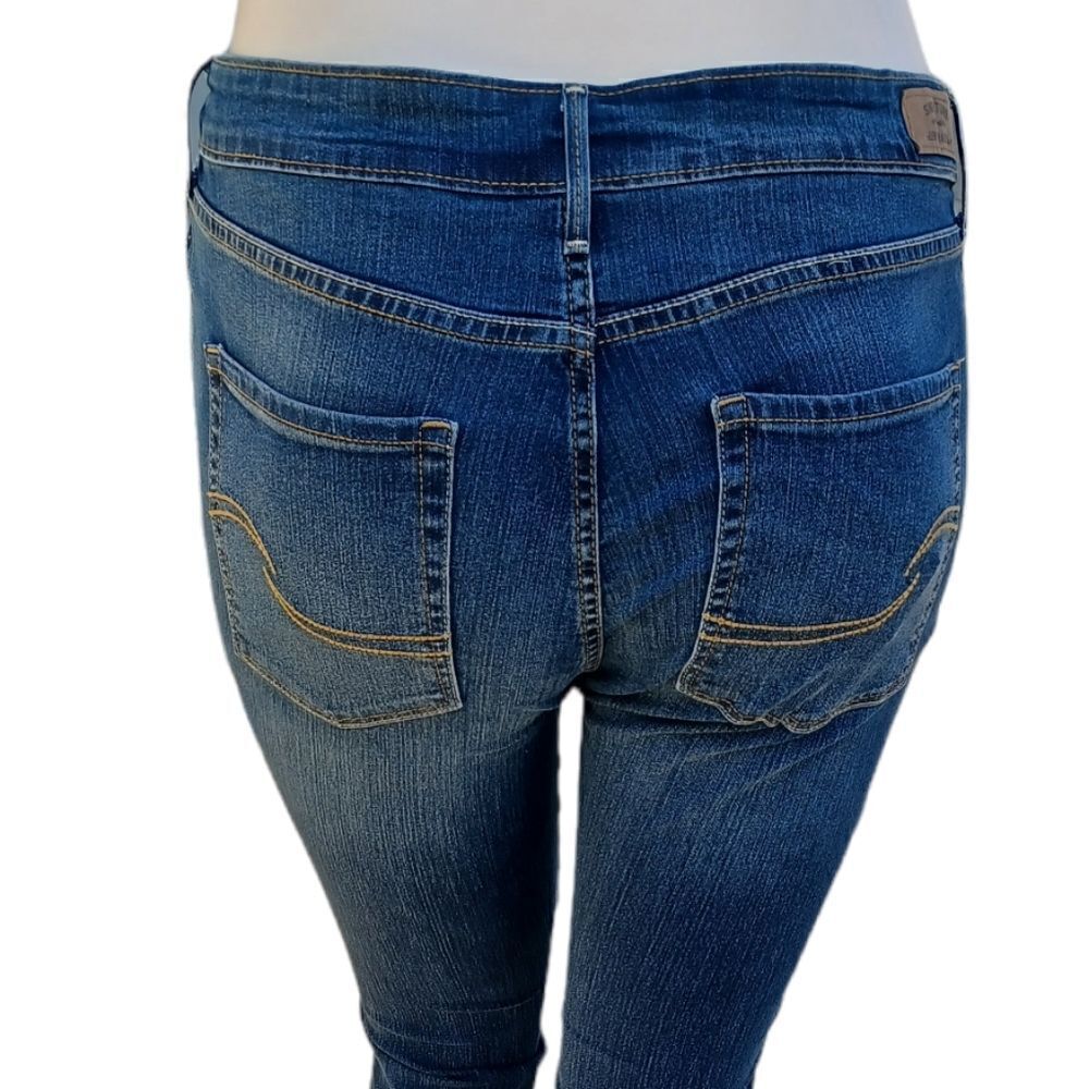 535135....Signature by Levi Modern Bootcut Size 16M