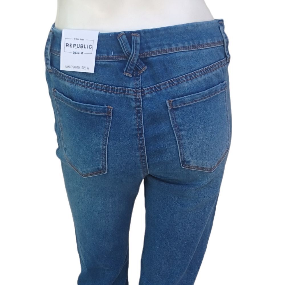 617718....Republic Flare Jeans Size 4, 6, & 8