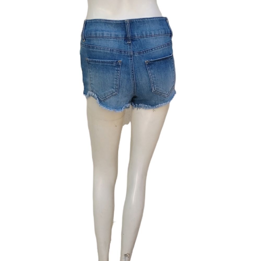 60427....Refuge Denim Jean Shorts Size 0, W26" 2"Inseam 8"Rise