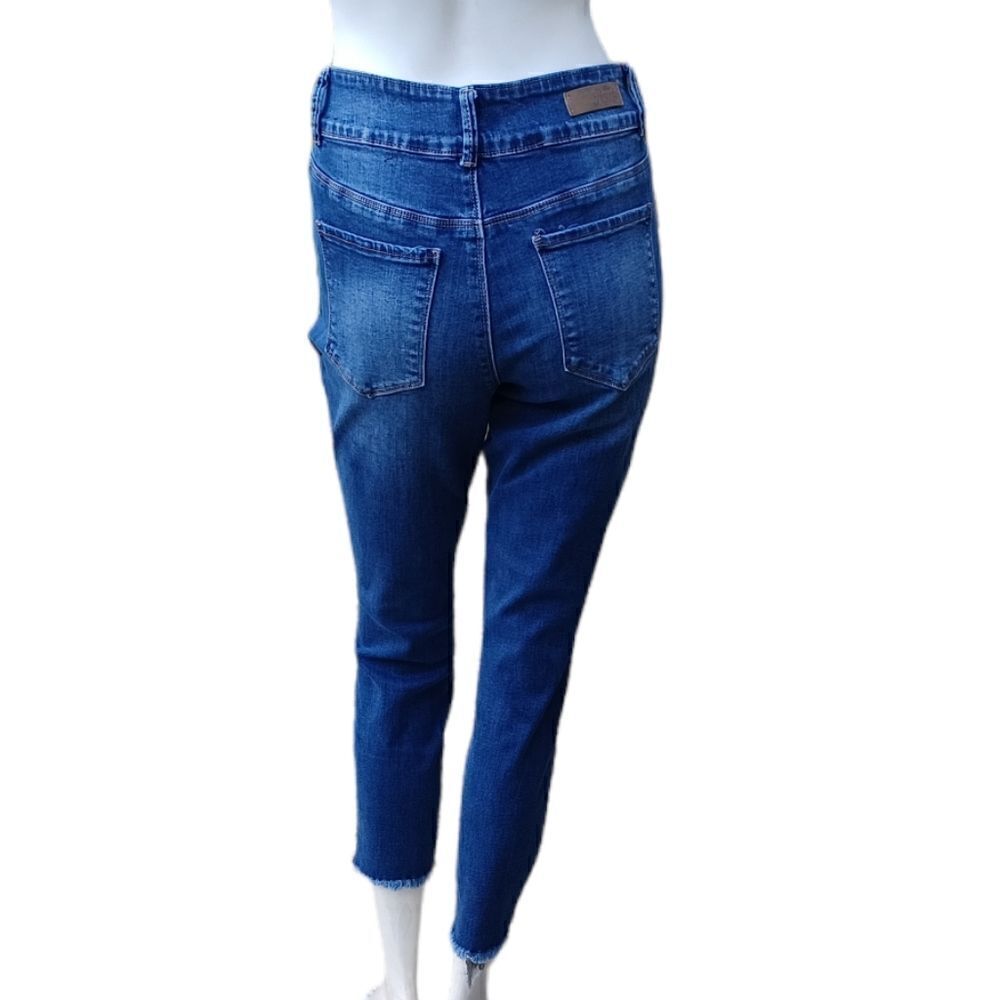 620130.....Royalty for me Ankle Crop Jeans Size 8,  W28" 25"Inseam 9"Rise