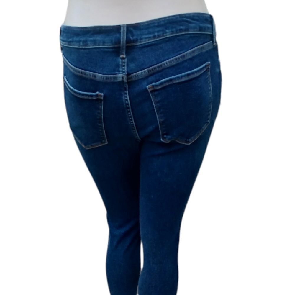 62156....Old Navy Rockstar Skinny Jeans Size 14 Petite, W32" 25"Inseam 9"Rise