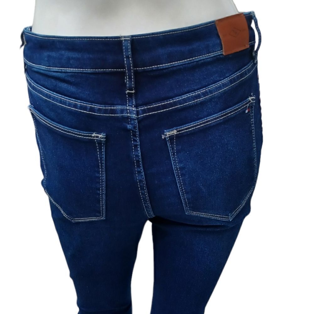 9001....Tommy Hilfiger Tribeca Skinny Jeans Size 4, W26" 26"Inseam 9"Rise