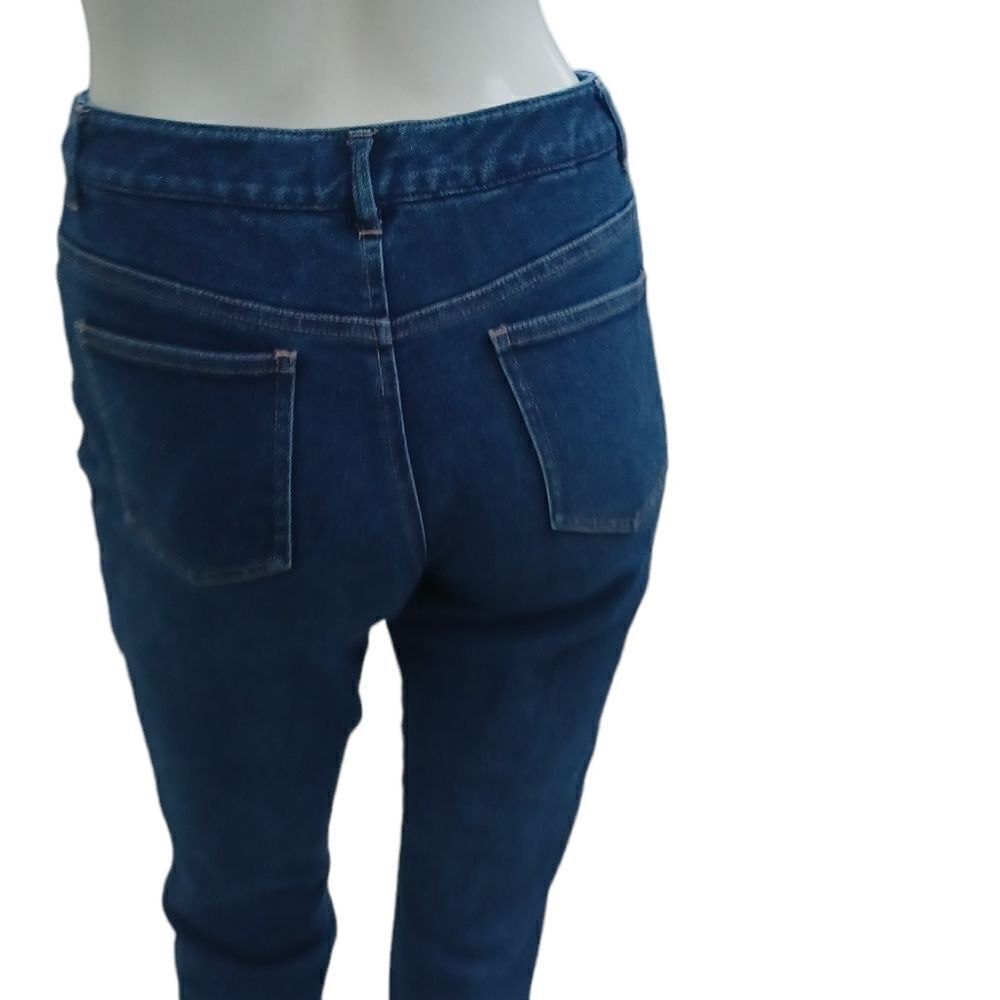 667834....U2 Crop Jeans Size XS, W25" 23"Inseam  9"Rise