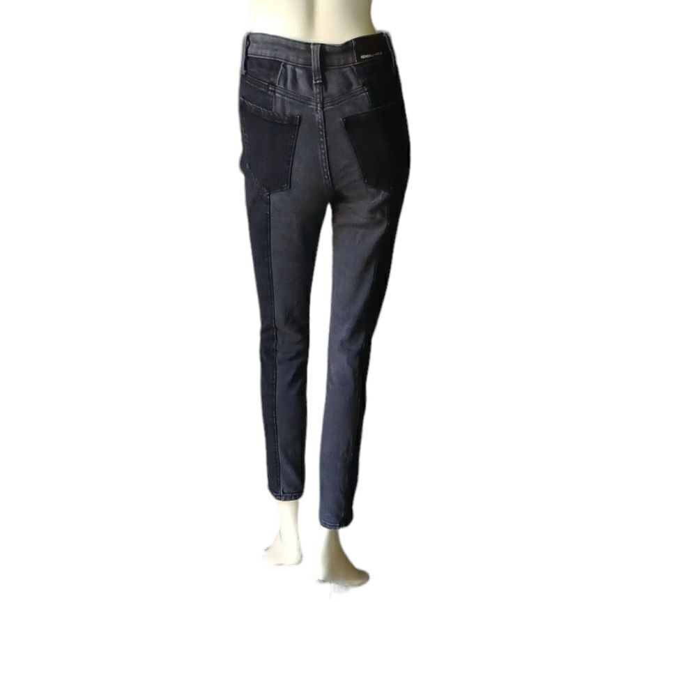 7002214.......Kendall & Kylie Skinny Jeans Size 3/26