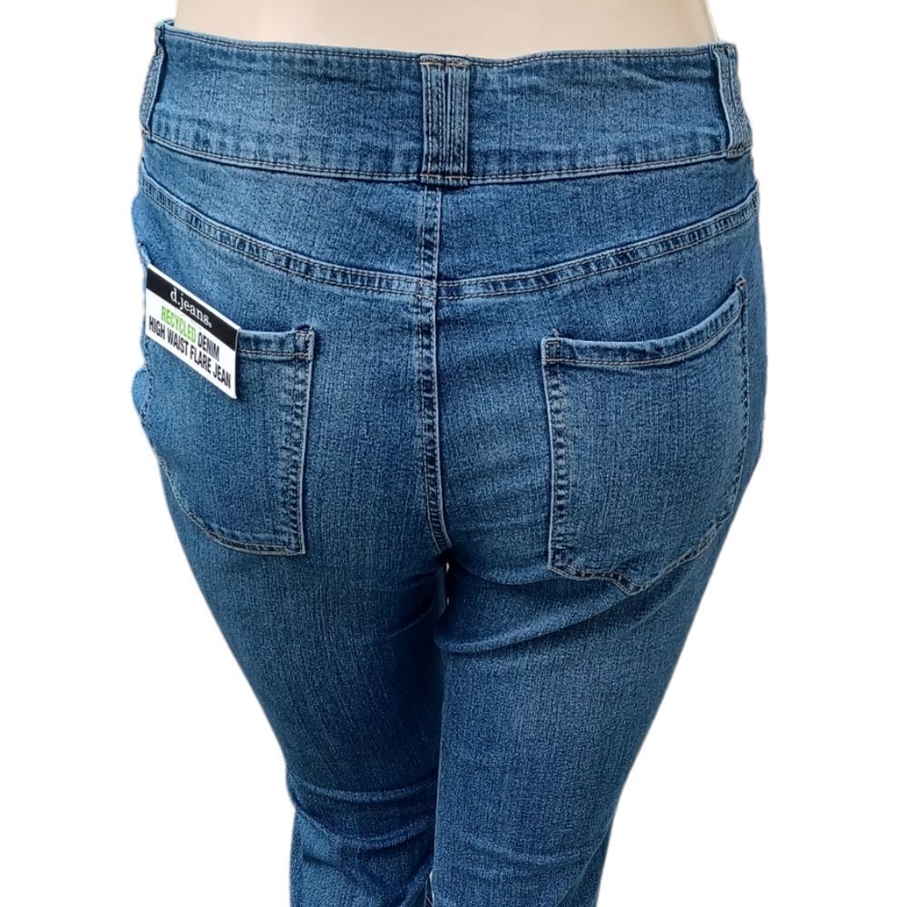 682712....d.Jeans High Waist Flare Jeans Size 16, W33"  30"Inseam  12"Rise