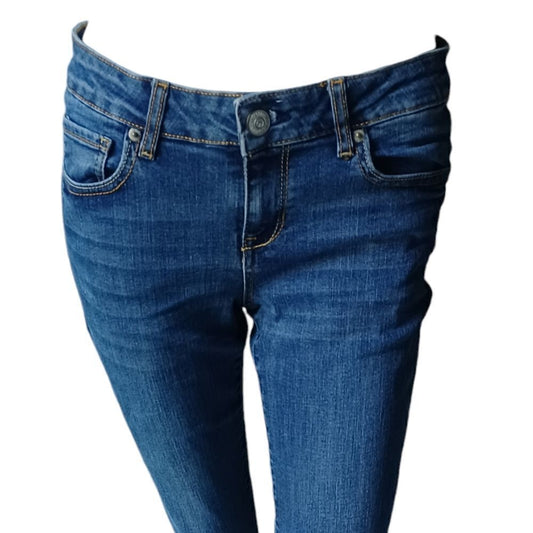 301448.....Aeropostale Skinny Jeans Size 8R 28"W, 28"Inseam, 7"Rise
