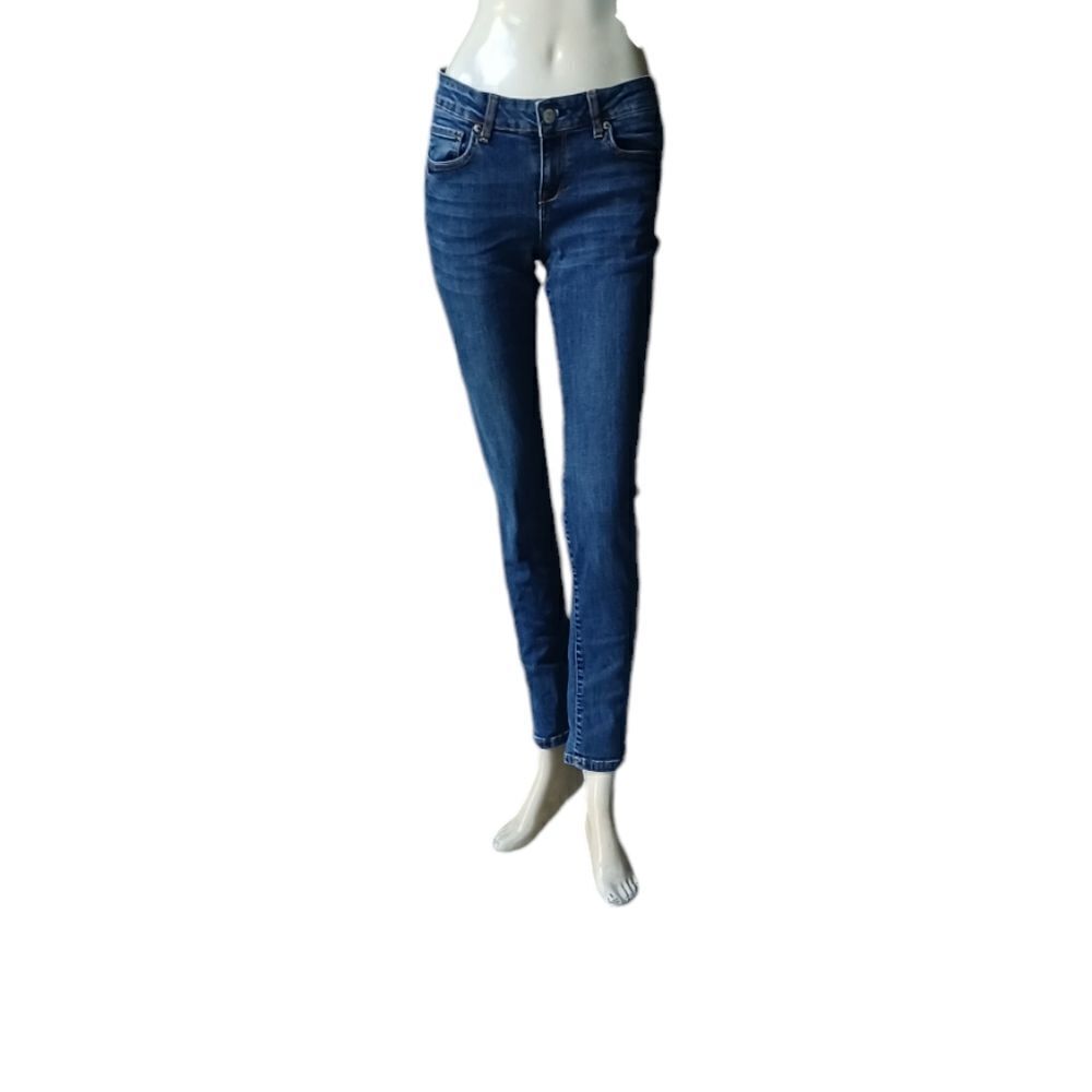 301448.....Aeropostale Skinny Jeans Size 8R 28"W, 28"Inseam, 7"Rise