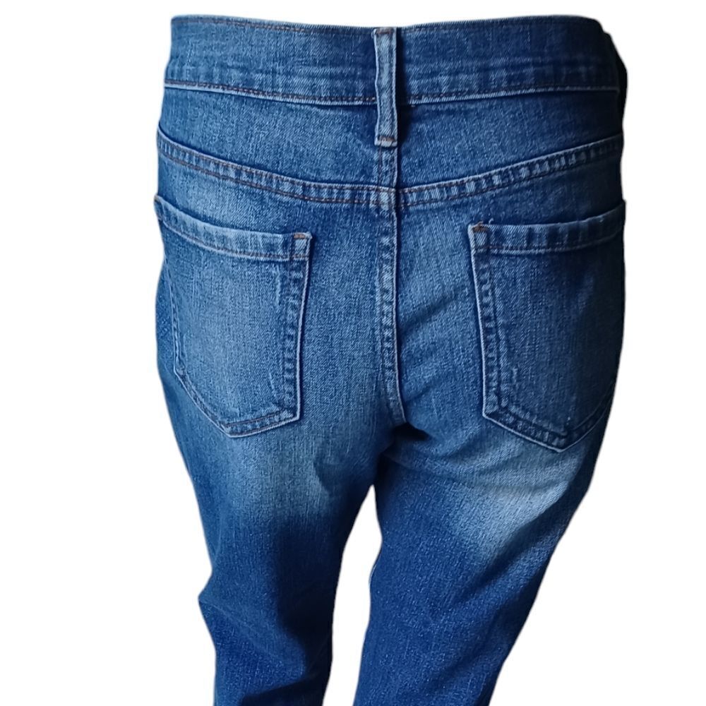 301348......Old Navy Boyfriend Jeans Size 8, W32" 23"Inseam 8"Rise