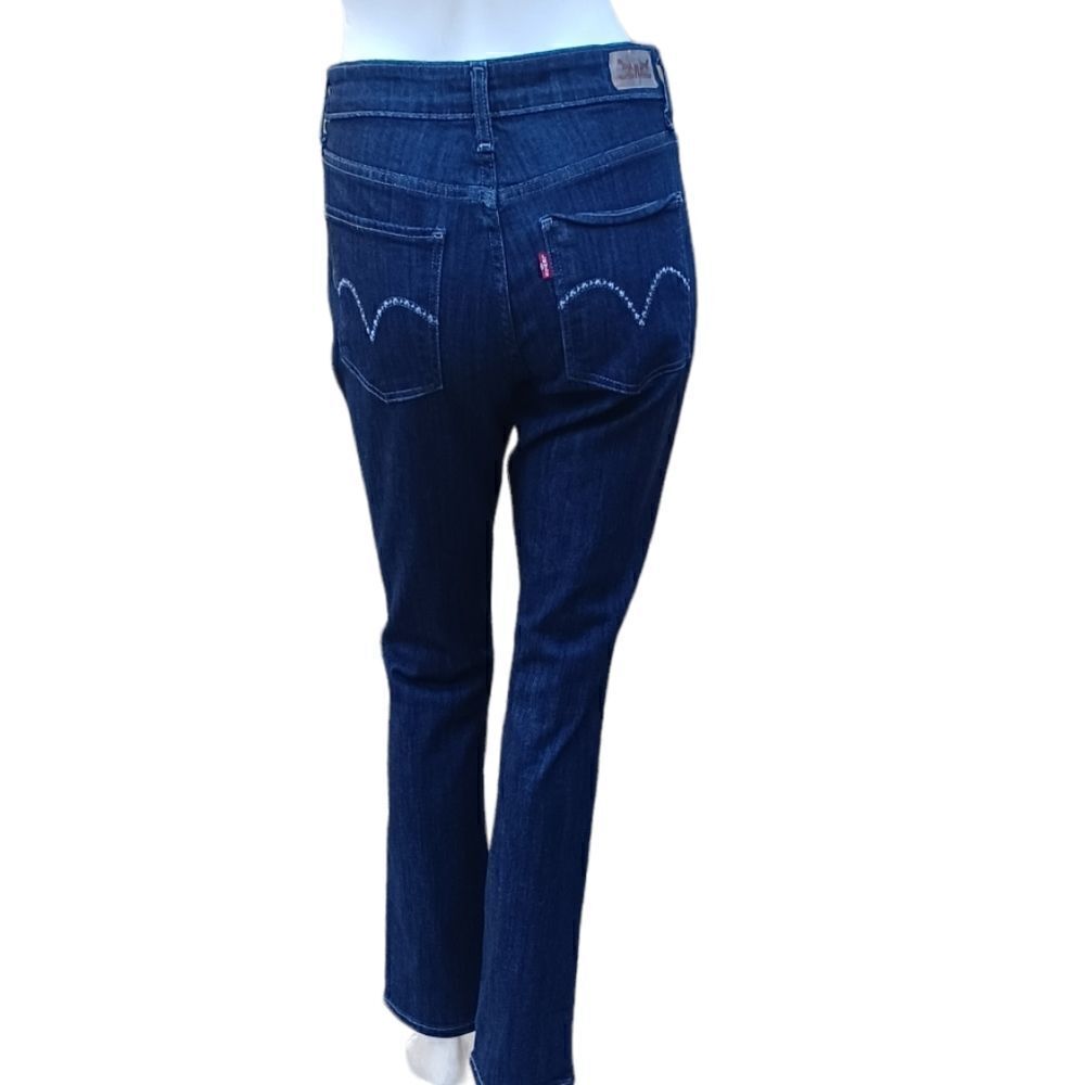 629114...Levi's Mid-Rise Skinny Jeans Size 6M