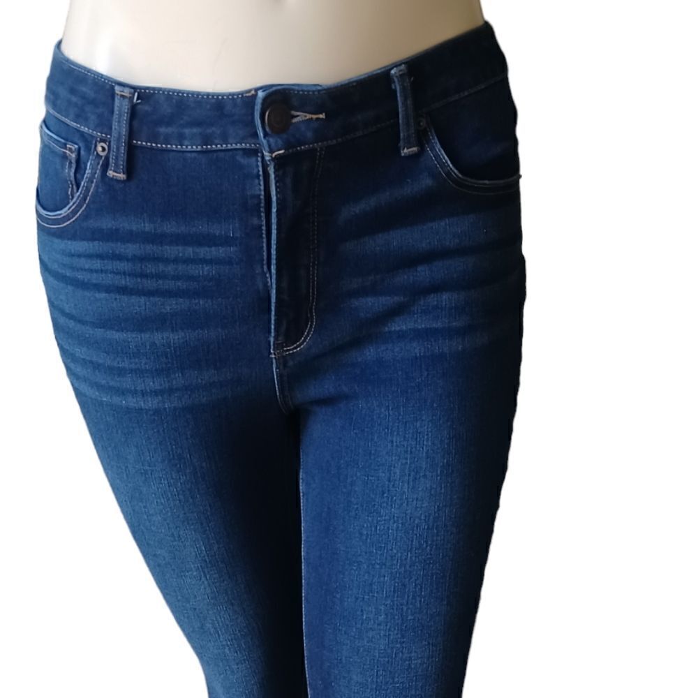 692047....Time and Tru Skinny Jeans Size 14,  W30" 26"Inseam 10"Rise