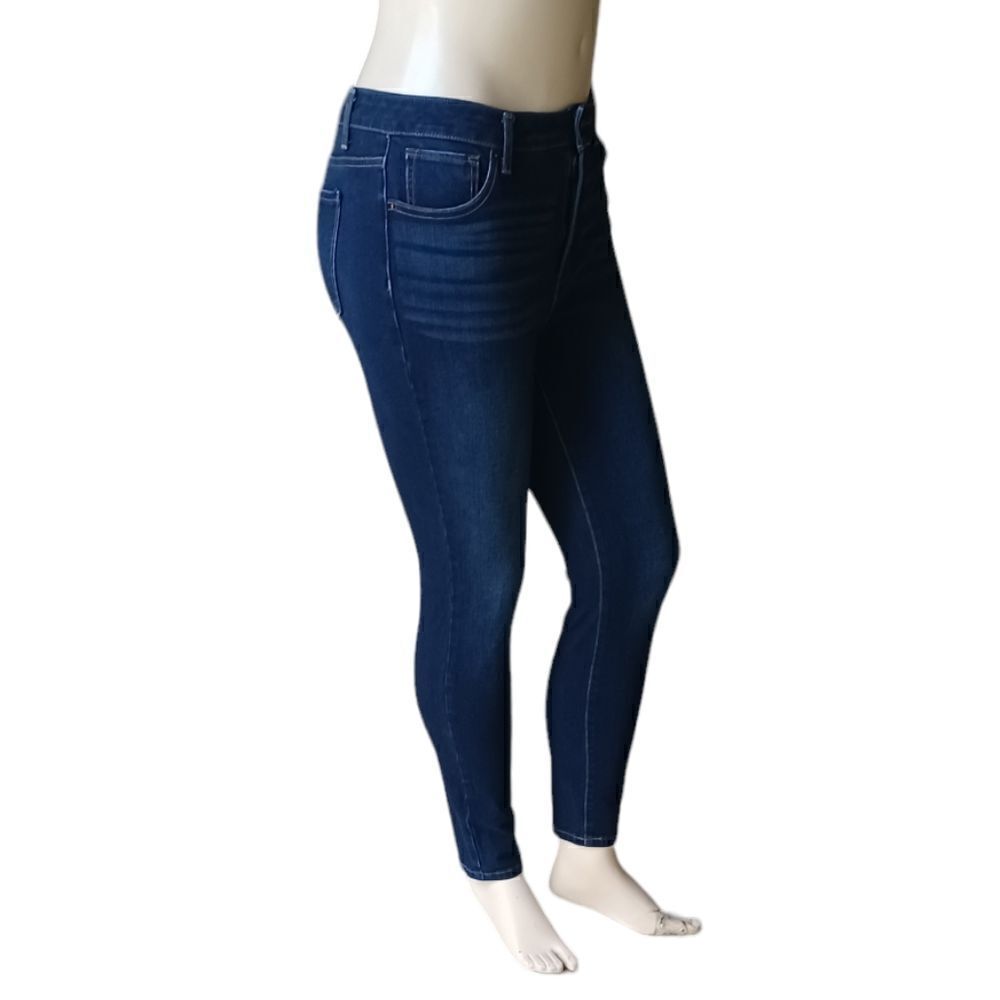 692047....Time and Tru Skinny Jeans Size 14,  W30" 26"Inseam 10"Rise