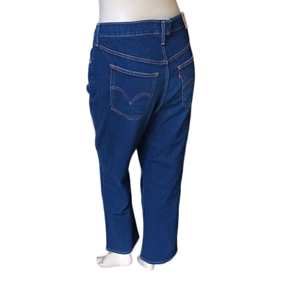 681835....Levis Ribcage Straight leg Jeans Size 18W