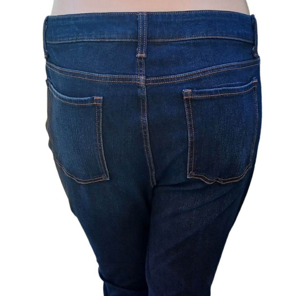 630638.....Time and Tru High Rise Skinny Jeans Size 20, W41"  26" Inseam 11"Rise