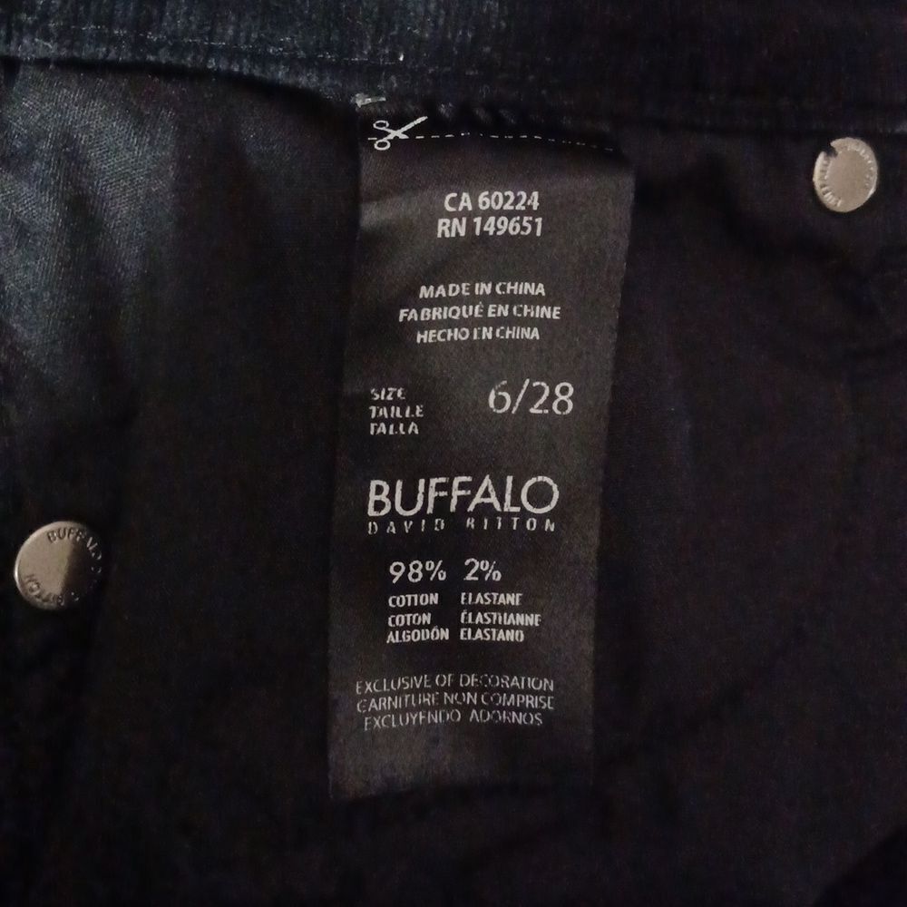 302648.....Buffalo David Bitton Cord Skinny Jeans Size 6/28