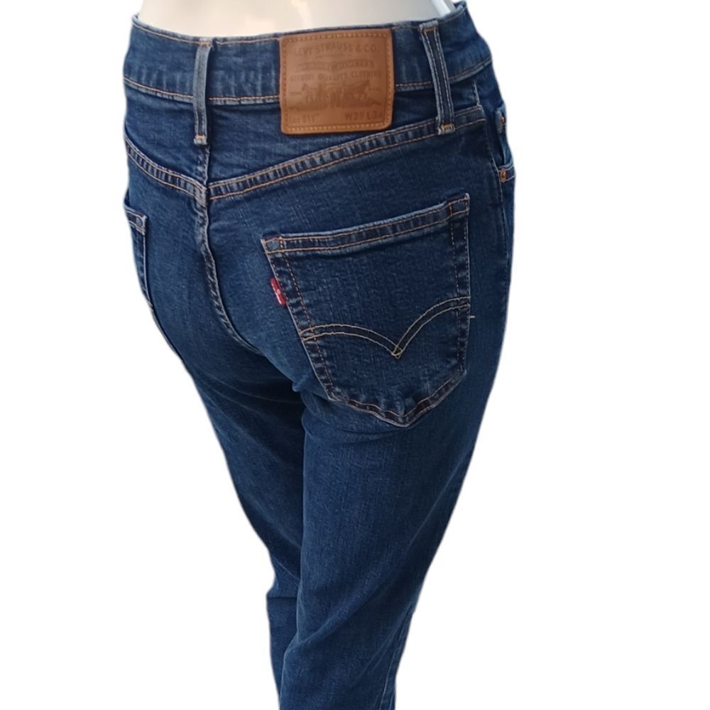 4164....Levi Strauss Straight leg Jeans Size W29 L34