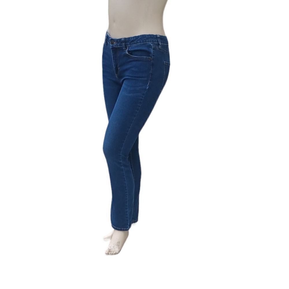111122....Sonoma Straight leg Jeans Size 10, W32" 30"Inseam 9"Rise