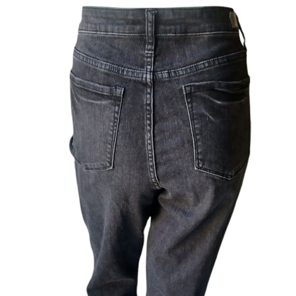 302428.....RSQ Straight leg Jeans Size 31, W28"  26"Inseam  11"Rise