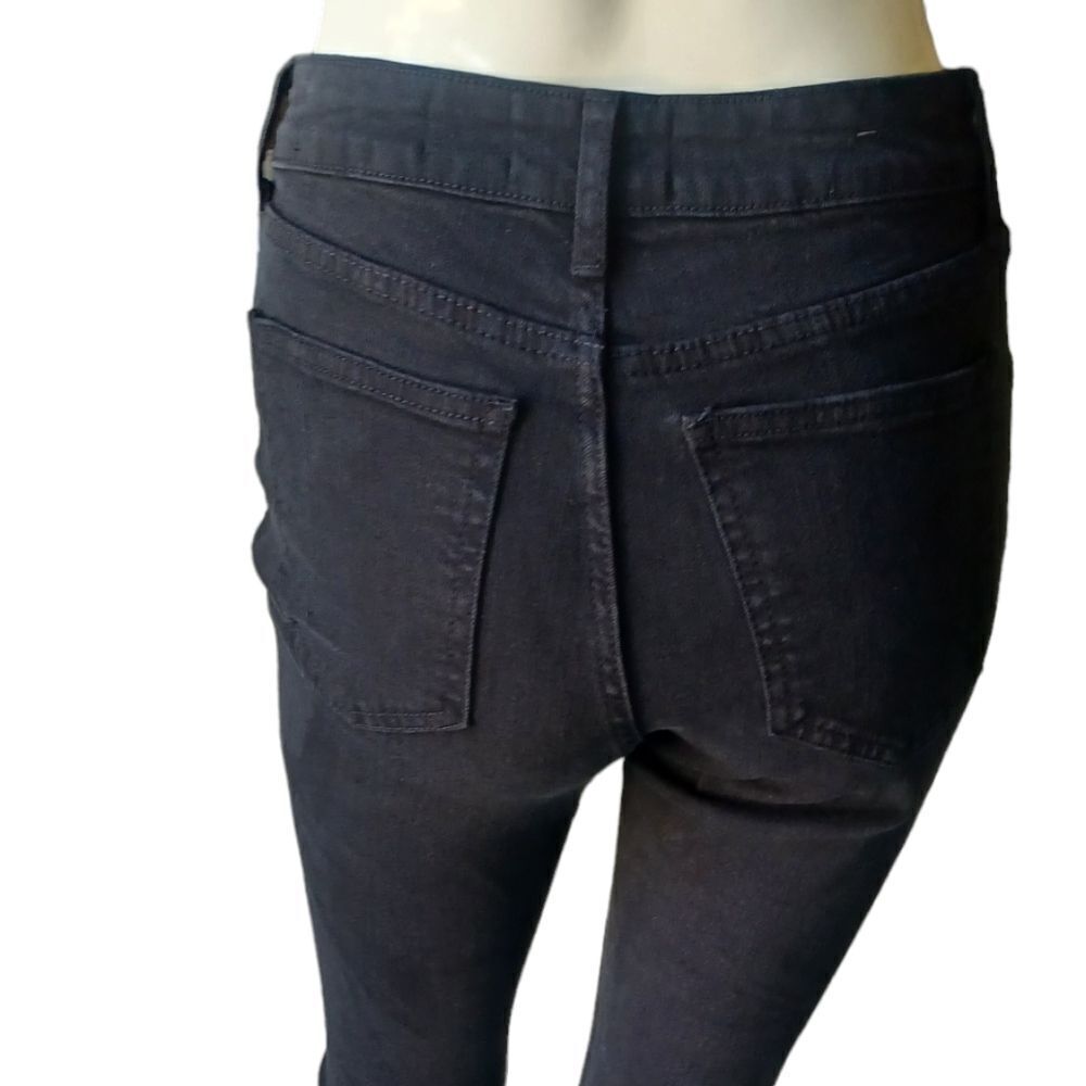 302513....Cotton On Mid-Rise Skinny Jeans Size 4, W24" 29"Inseam  9"Rise