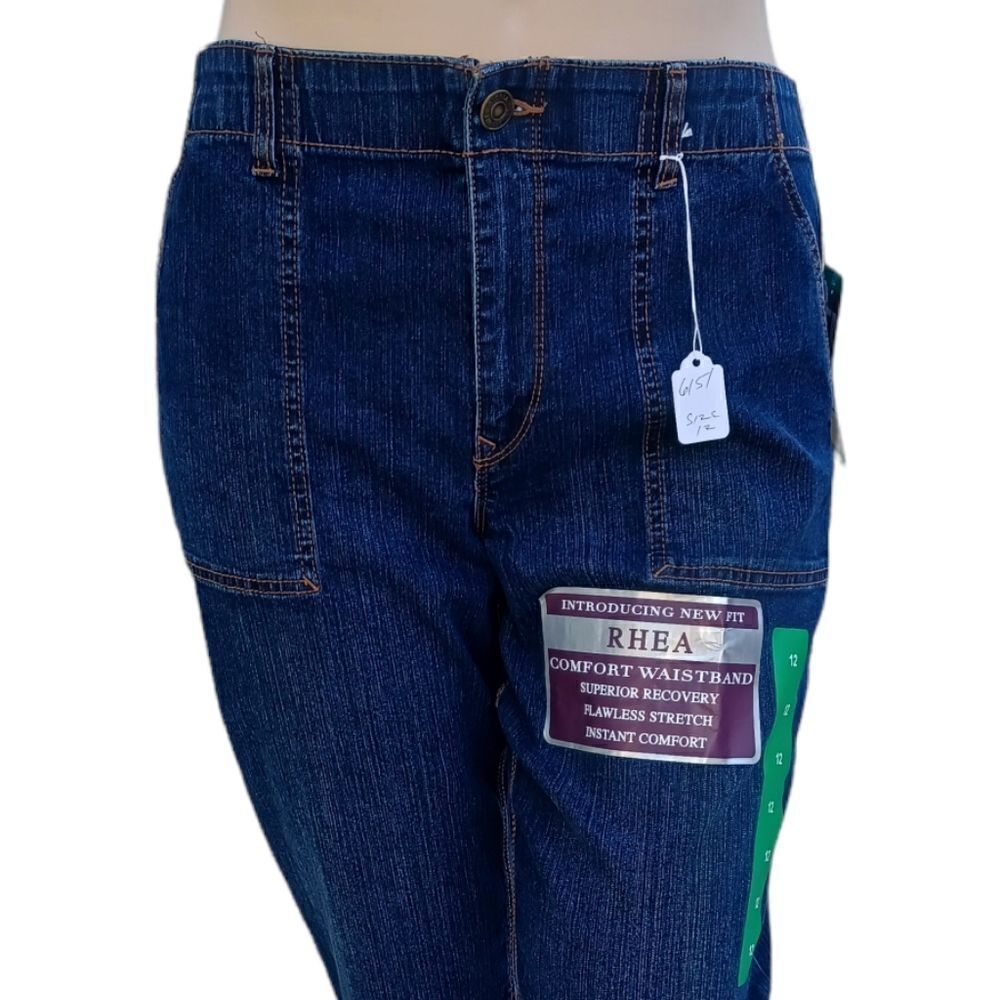 615148.......Gloria Vanderbilt  Crop Jeans Size 12, W34" 20"Inseam  11"Rise
