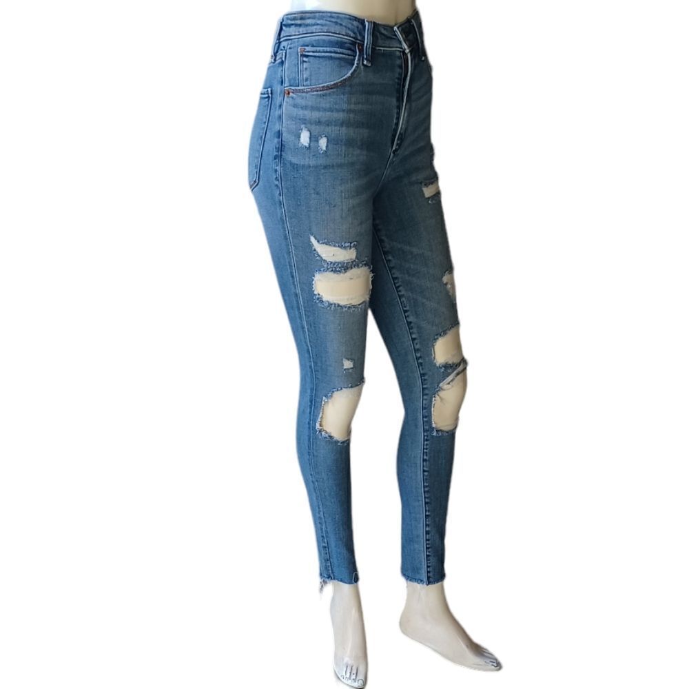 692423....Abercrombie and Fitch Skinny Jeans Size 26/2R, 10"Rise