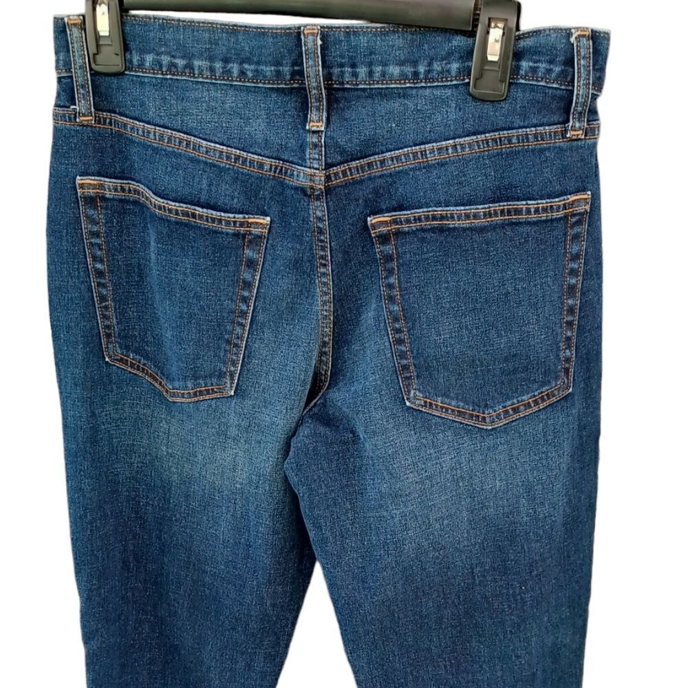 63756....Old Navy Straight leg Jeans Size 30X30, 9"Rise