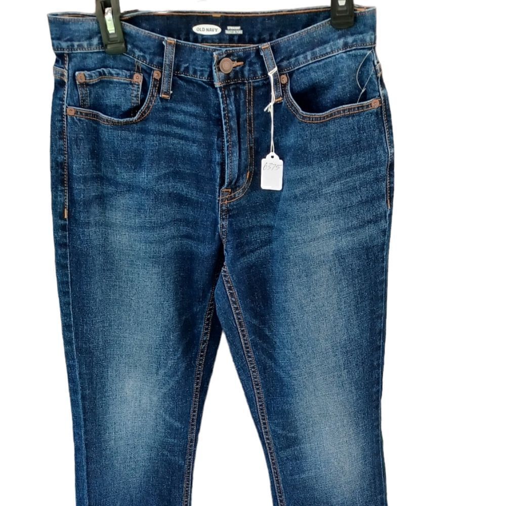 63756....Old Navy Straight leg Jeans Size 30X30, 9"Rise