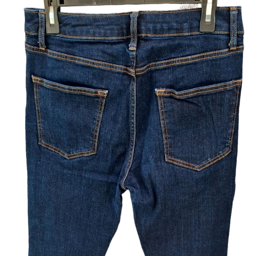 636738....Topman Tapered Jeans Size W32 L30, 10"Rise