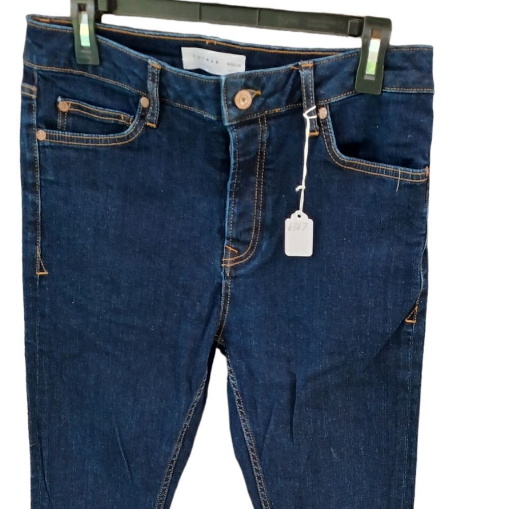 636738....Topman Tapered Jeans Size W32 L30, 10"Rise