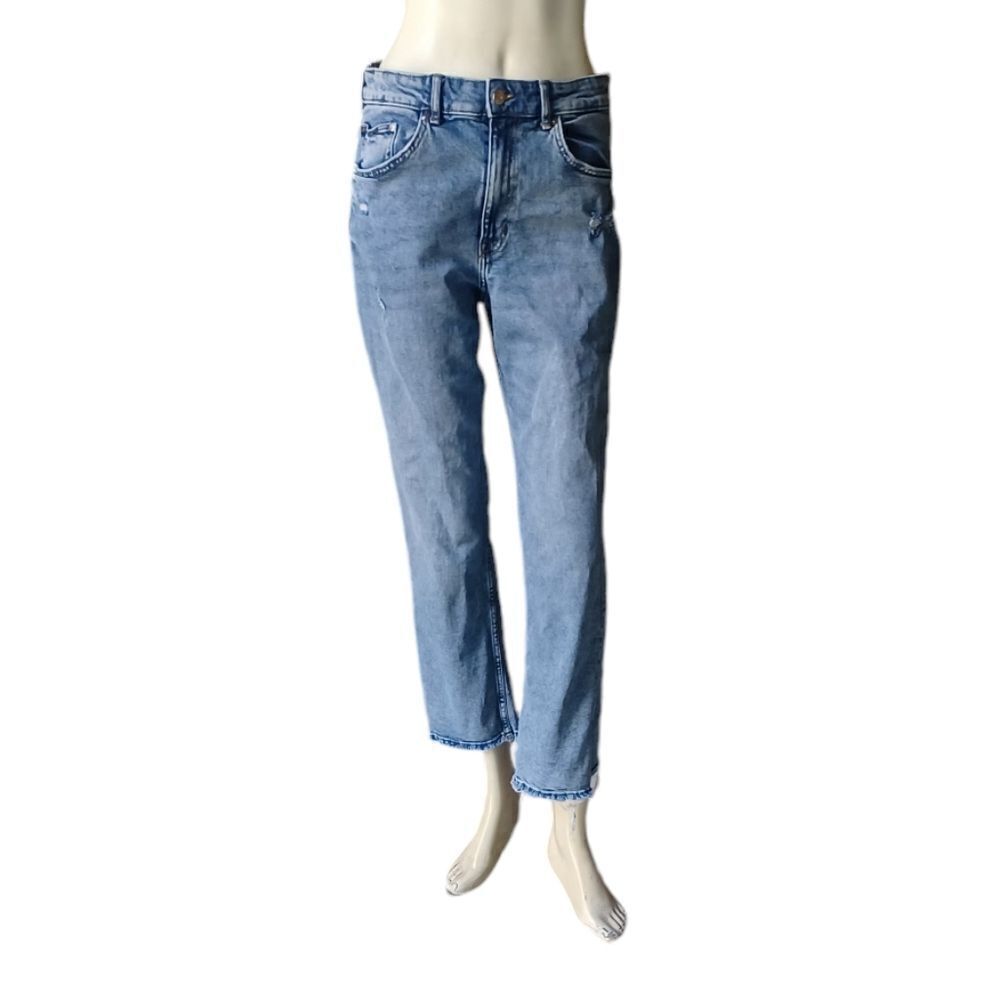 303038.....&Denim Straight leg Jeans Size 8, W28" 25"Inseam  10"Rise