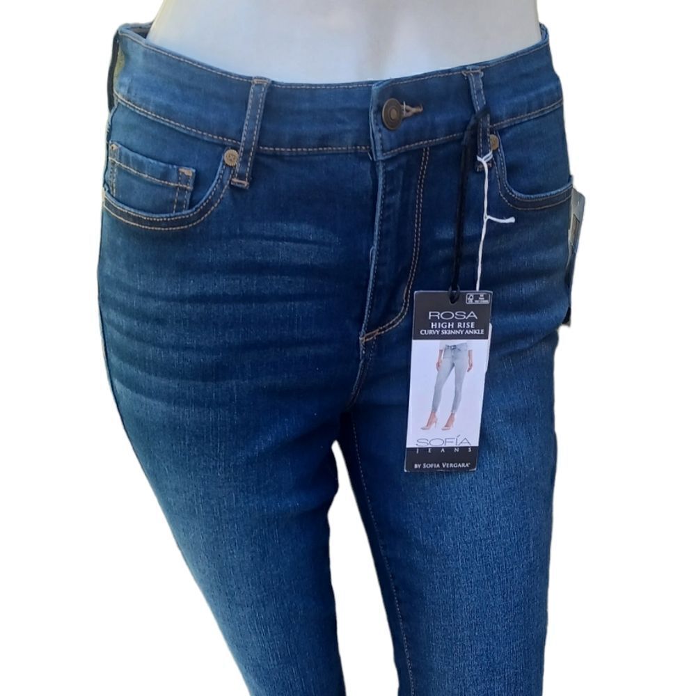 639538....Sofia Skinny Jeans Size 4 Short, W26" 24"Inseam 9"Rise