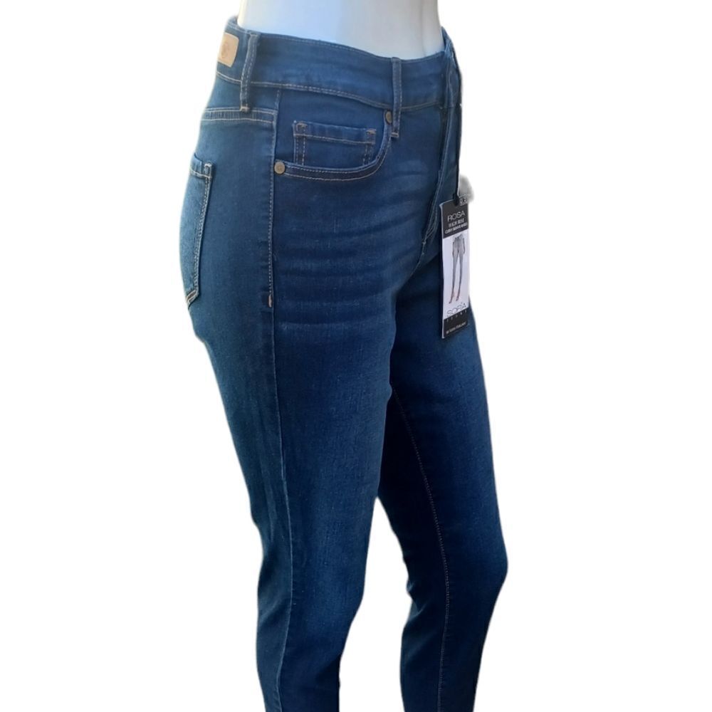 639538....Sofia Skinny Jeans Size 4 Short, W26" 24"Inseam 9"Rise