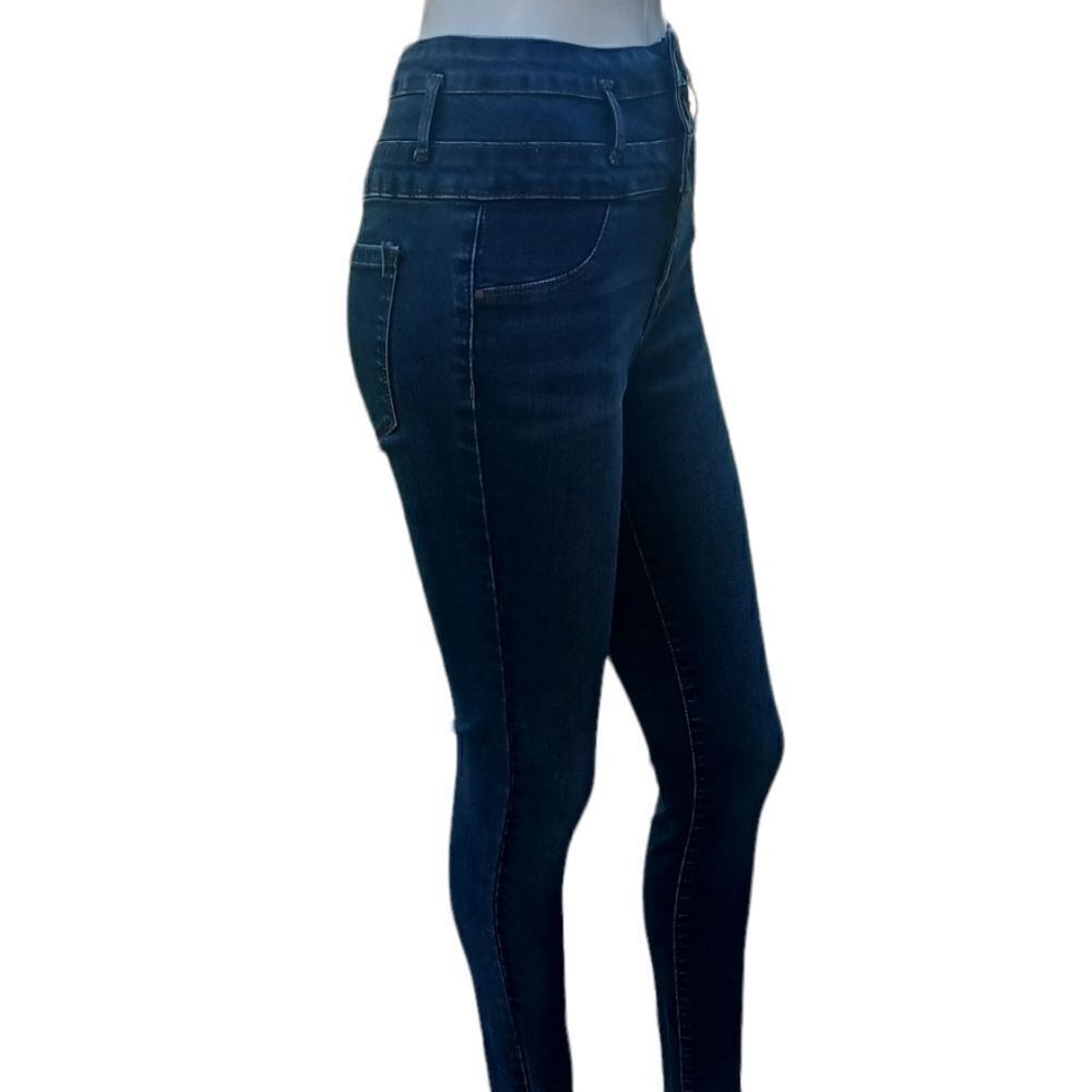 639738.....Refuge Skinny Jeans Size 4, W25" 27"Inseam 10"Rise