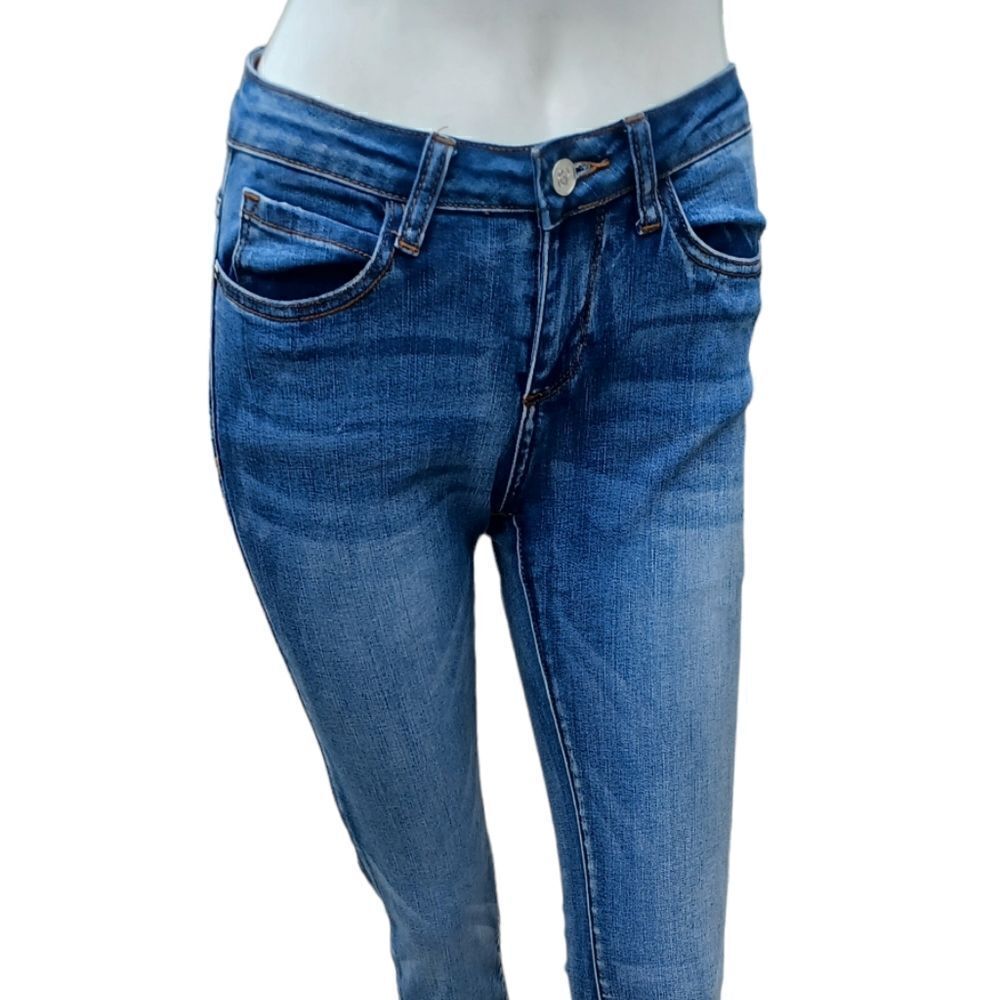 640139....bebe Skinny Jeans Size 26, W22" 27"Inseam 8"Rise