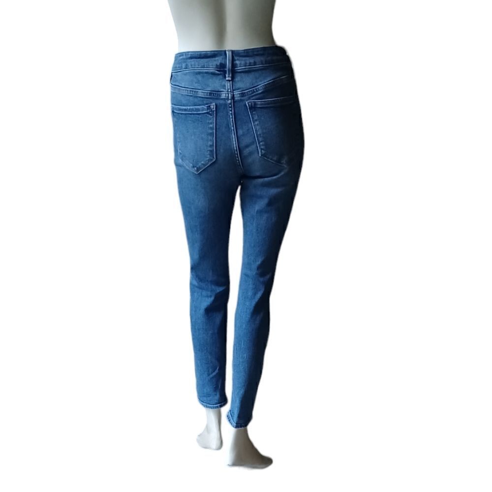 692923....Old Navy Rockstar Super Skinny Size 10, W28" 27"Inseam 9"Rise