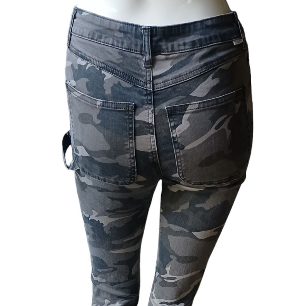 692723....Sky and Sparrow Camo Skinny Jeans Size 1, W23" 25"Inseam Cuffed 9"Rise