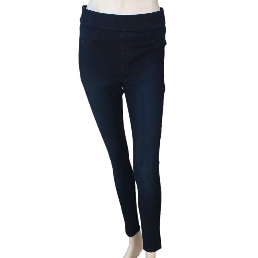 64163....Gloria Vanderbilt Pull-On Jeans Size 4, W28" 27"Inseam 9"Rise