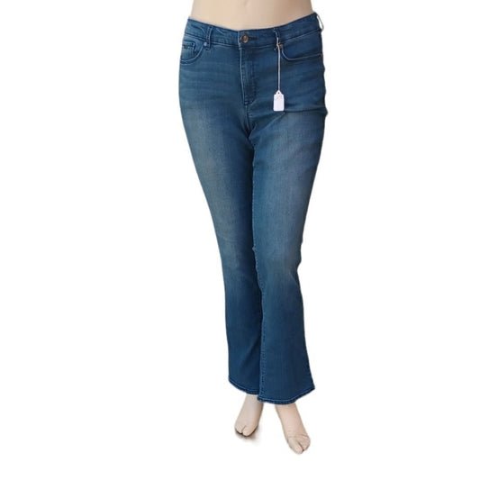 64133....Nine West Skinny Boot Size 10, W32" 31"Inseam 9 1/2"Rise