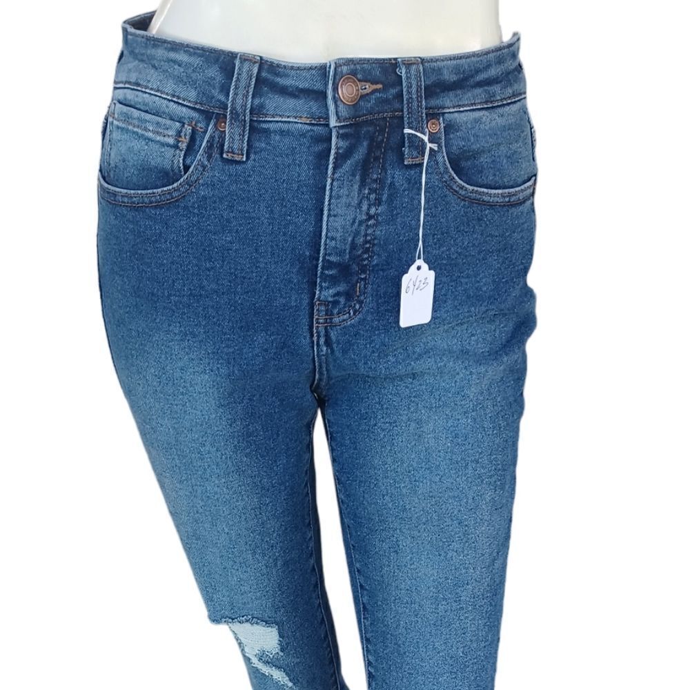 642322....RSQ Skinny Jeans Size 26, W24" 28"Inseam  10"Rise