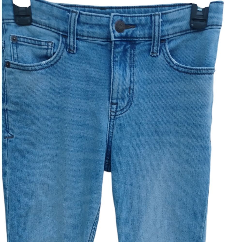 410118.....Cat&Jack Straight leg Jeans Size 12Jr W26" 24"Inseam  8 1/2"Rise