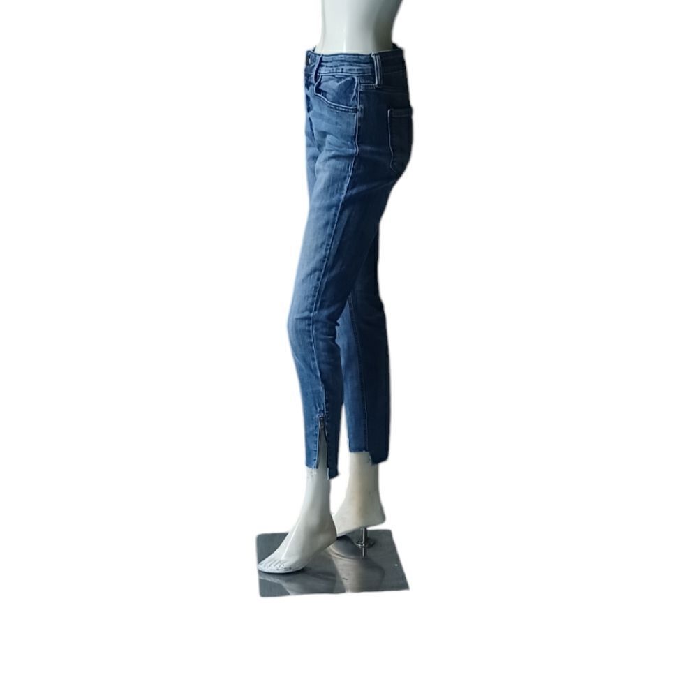 303318.....Eunina Skinny Jeans Size 28, W26" 26"Inseam   9"Rise