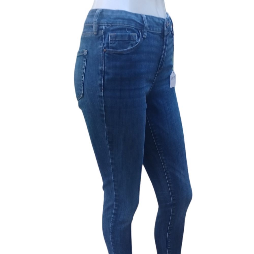 643536...Bullhead Mid-Rise Skinniest Jeans Size 26,  27" Inseam 8" Rise