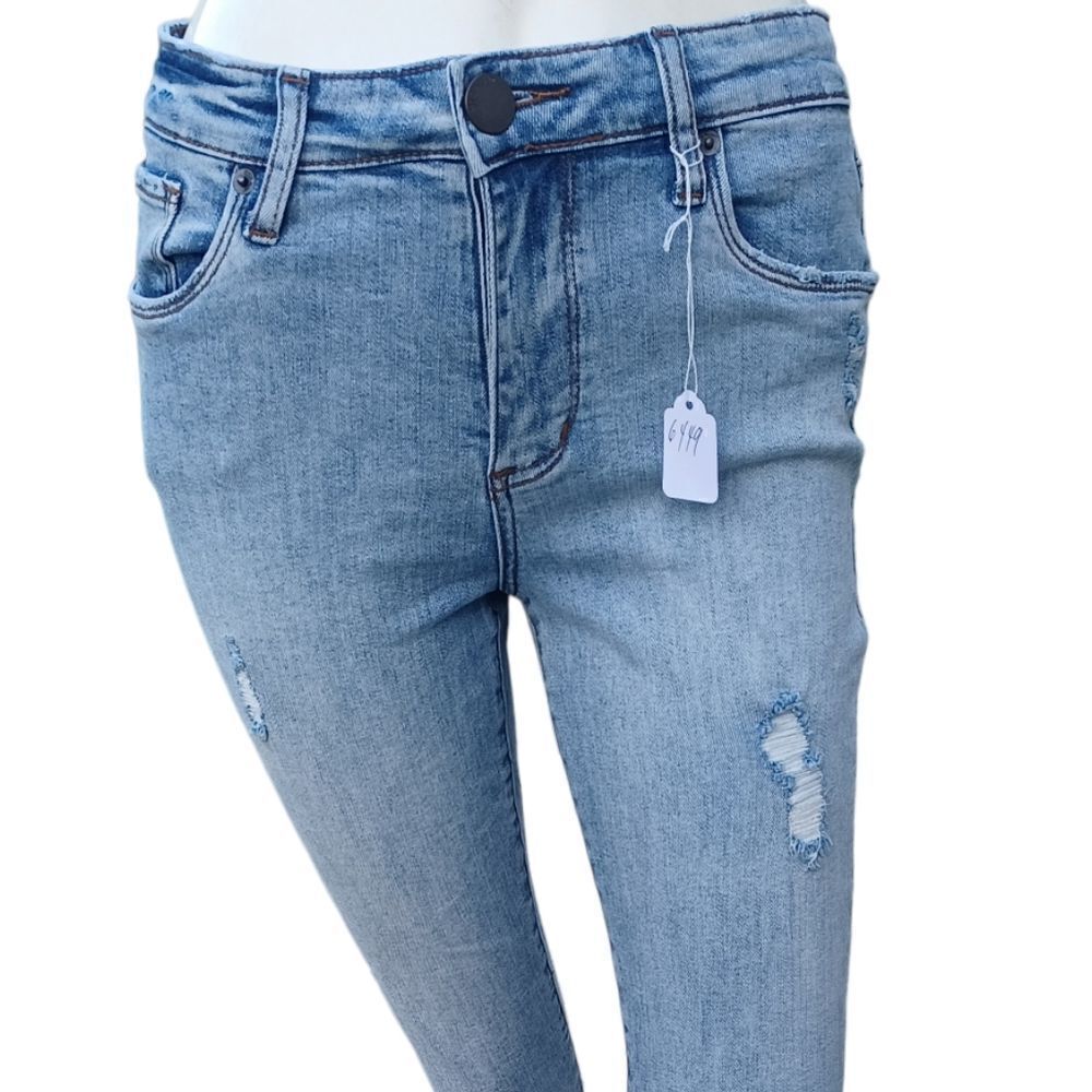 644936....STS Blue Light Wash Skinny Jeans Size 27,  W26" 25"Inseam 9"Rise