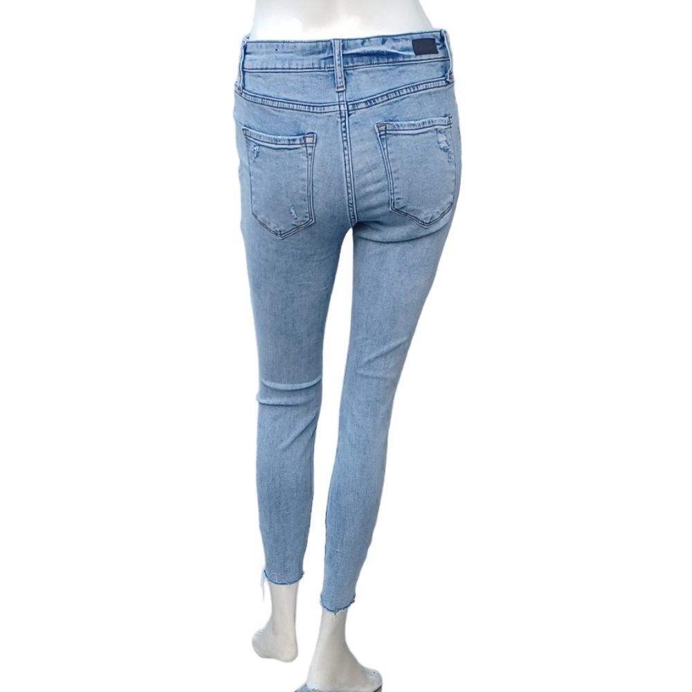 644936....STS Blue Light Wash Skinny Jeans Size 27,  W26" 25"Inseam 9"Rise