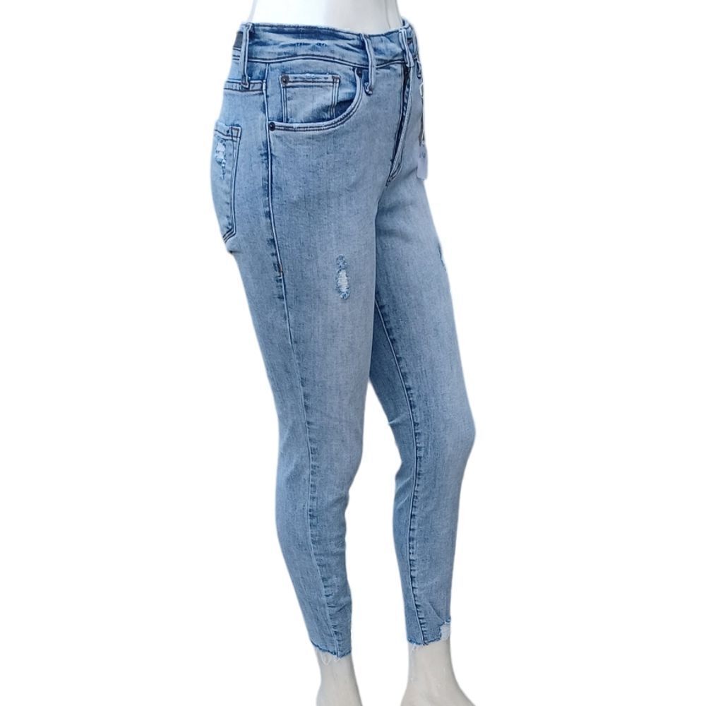 644936....STS Blue Light Wash Skinny Jeans Size 27,  W26" 25"Inseam 9"Rise