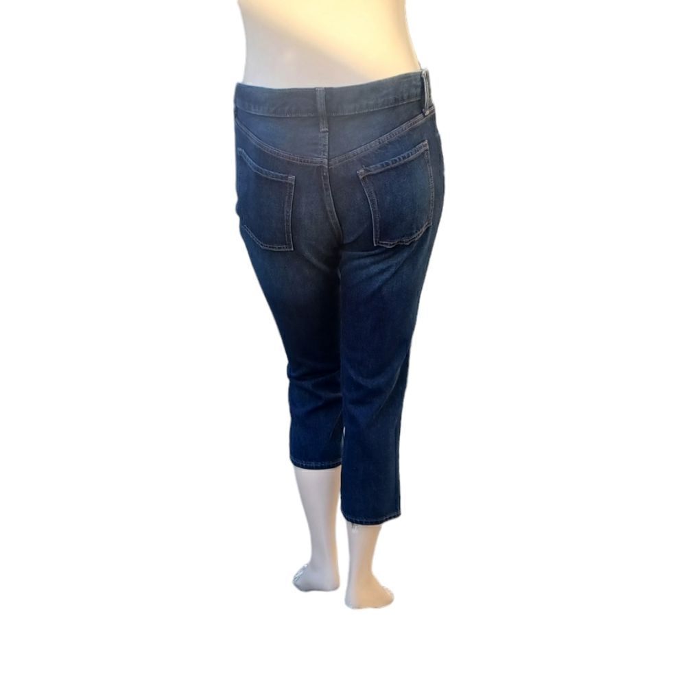 693123....Old Navy Crop Jeans Size 10P, W32" 22"Inseam 10"Rise
