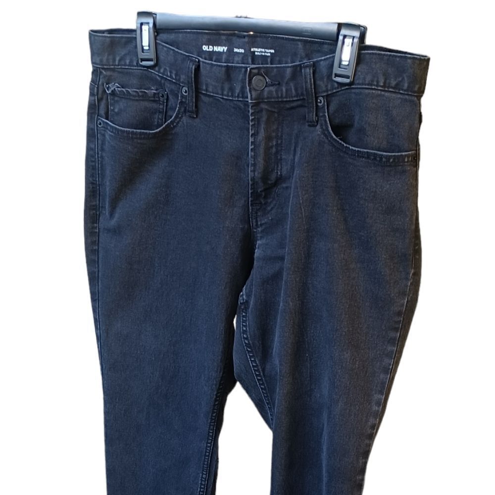 693445....Old Navy Straight leg Jeans Size 34x30, 10"Rise