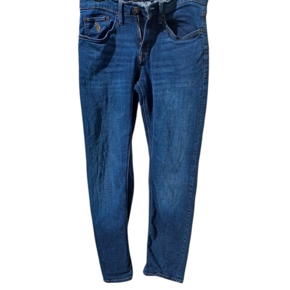 8141....Men's US Polo Assn. Straight leg Jeans Size W30 X L30, 9"Rise