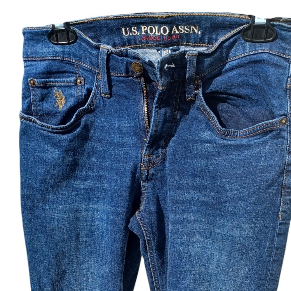 8141....Men's US Polo Assn. Straight leg Jeans Size W30 X L30, 9"Rise