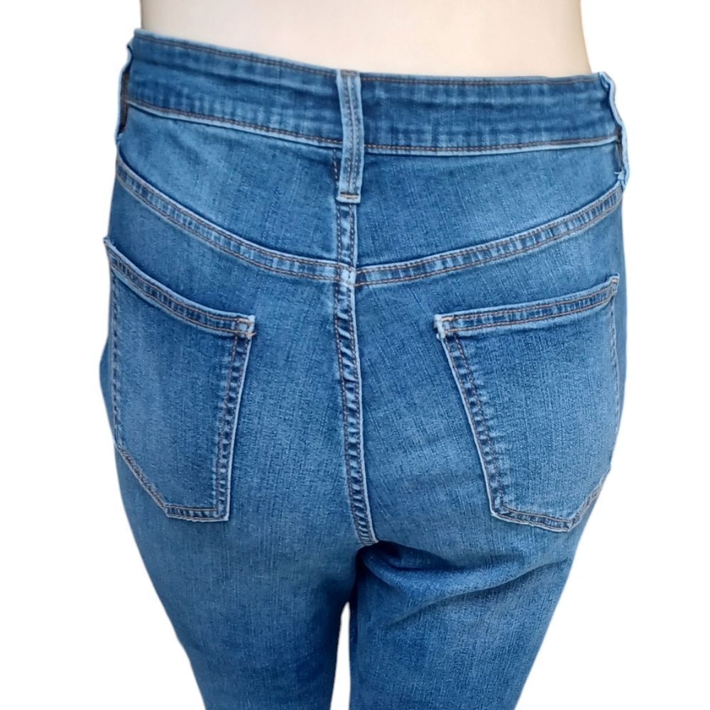 8139....Women's AVA VIV Skinny Jeans Size 14W, W32" 10"Inseam  27"Rise