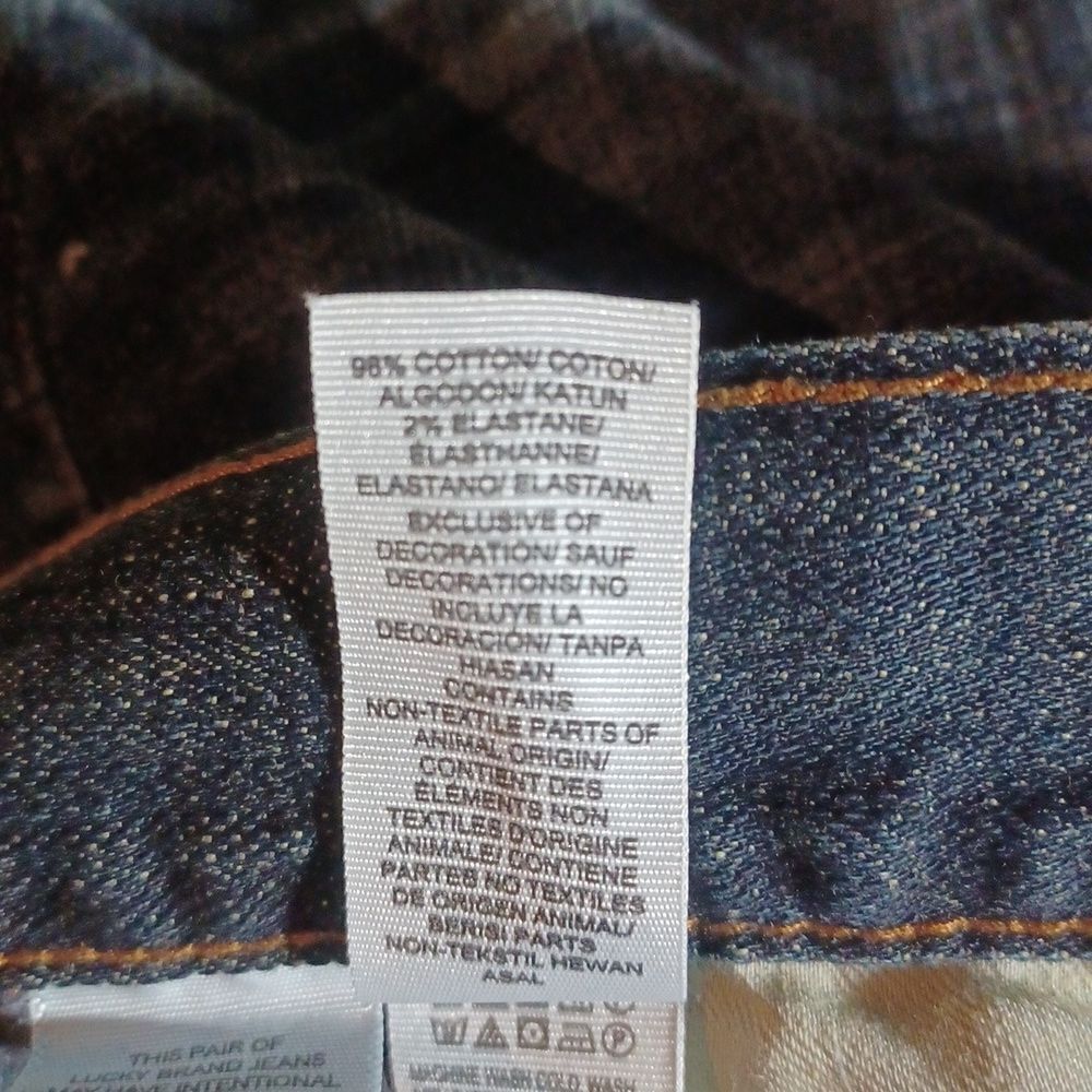 639038....Lucky Brand Straight leg Jeans Size W36 L30, 11"Rise